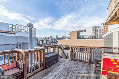 Exterior - 630 E Clement St, Baltimore, MD 21230 photo 6 of 7