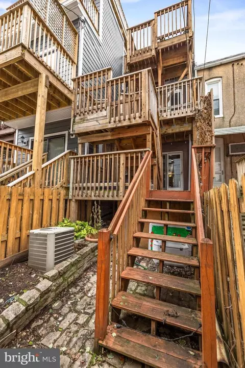 Exterior - 630 E Clement St, Baltimore, MD 21230 photo 4 of 7