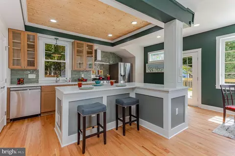 Kitchen - 731 Saint Johns Rd, Baltimore, MD 21210 photo 3 of 3