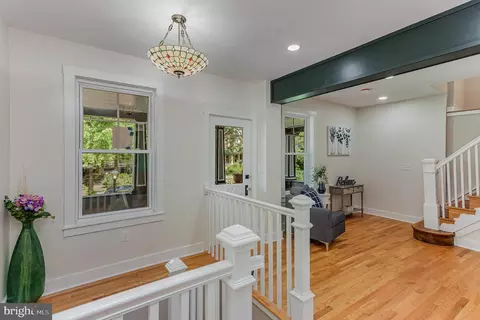 Entry Way - 731 Saint Johns Rd, Baltimore, MD 21210 photo 1 of 9