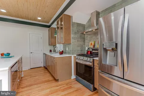 Kitchen - 731 Saint Johns Rd, Baltimore, MD 21210 photo 2 of 3