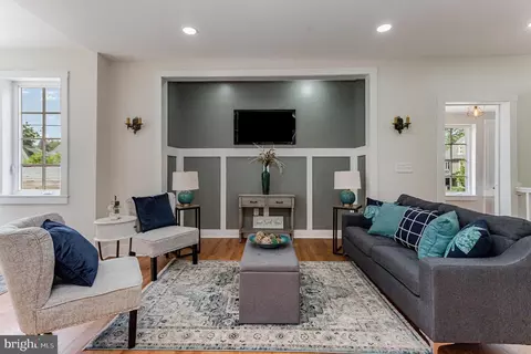 Living - 731 Saint Johns Rd, Baltimore, MD 21210 photo 1 of 1