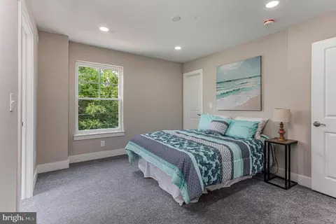 Bedroom - 731 Saint Johns Rd, Baltimore, MD 21210 photo 1 of 2