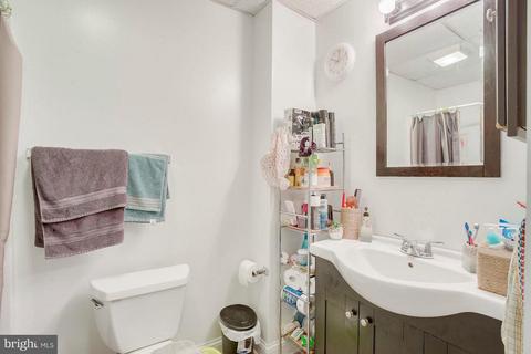 301 E 33rd St, Baltimore, MD 21218 photo 10