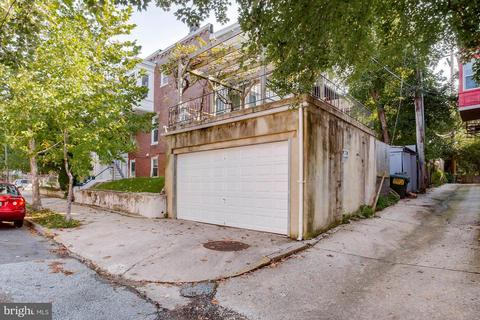 301 E 33rd St, Baltimore, MD 21218 photo 3