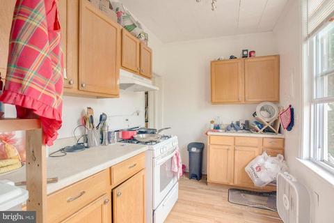 301 E 33rd St, Baltimore, MD 21218 photo 17