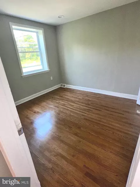 4872 Greencrest Rd, Baltimore, MD 21206 photo 13