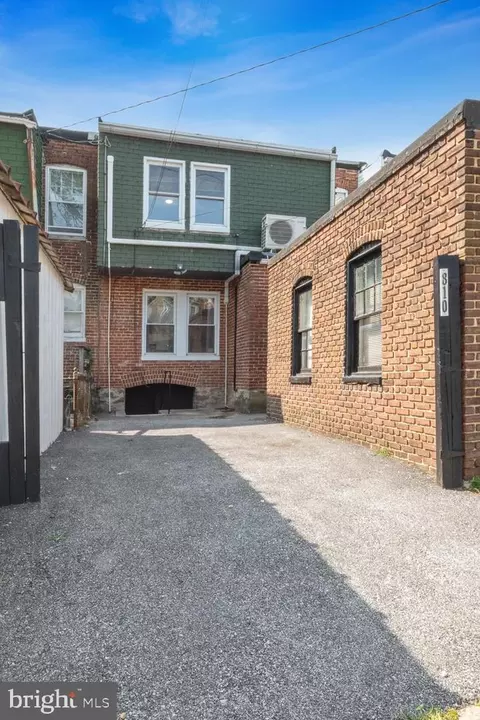 810 E 33rd St E, Baltimore, MD 21218 photo 25