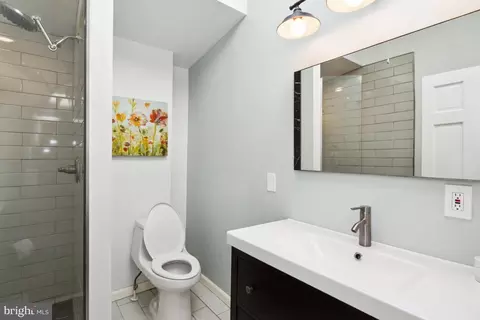 810 E 33rd St E, Baltimore, MD 21218 photo 16