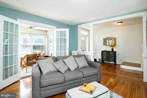810 E 33rd St E, Baltimore, MD 21218 photo 4