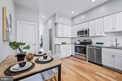 410 E Biddle St, Baltimore, MD 21202 photo 10