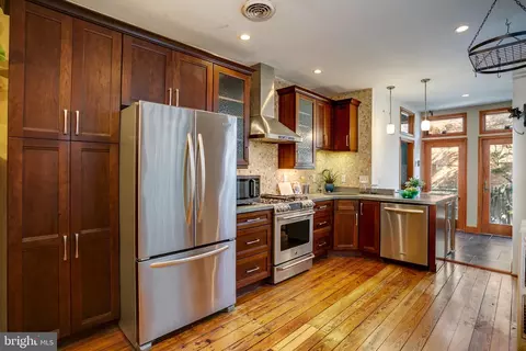 306 E Randall St, Baltimore, MD 21230 photo 9