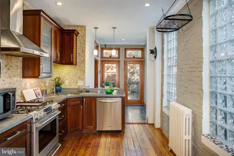 306 E Randall St, Baltimore, MD 21230 photo 10