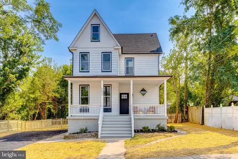 2602 Wisteria Ave, Baltimore, MD 21214