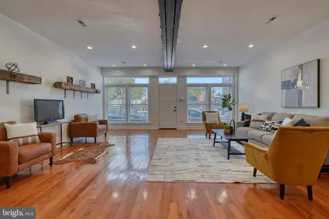 1128 Hull St, Baltimore, MD 21230 photo 9