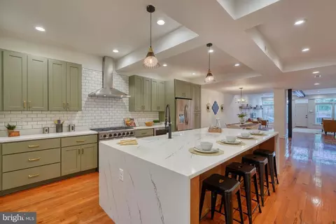 1128 Hull St, Baltimore, MD 21230 photo 23
