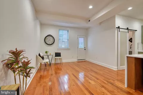 1128 Hull St, Baltimore, MD 21230 photo 40