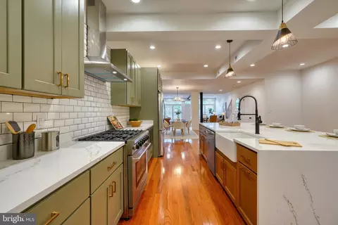 1128 Hull St, Baltimore, MD 21230 photo 27