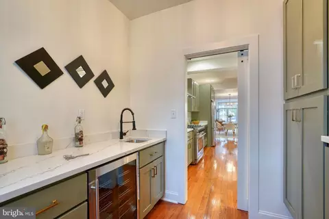 1128 Hull St, Baltimore, MD 21230 photo 35