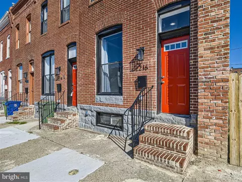2216 E Chase St, Baltimore, MD 21213