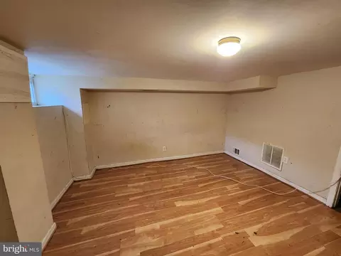 3520 Esther Pl, Baltimore, MD 21224 photo 9