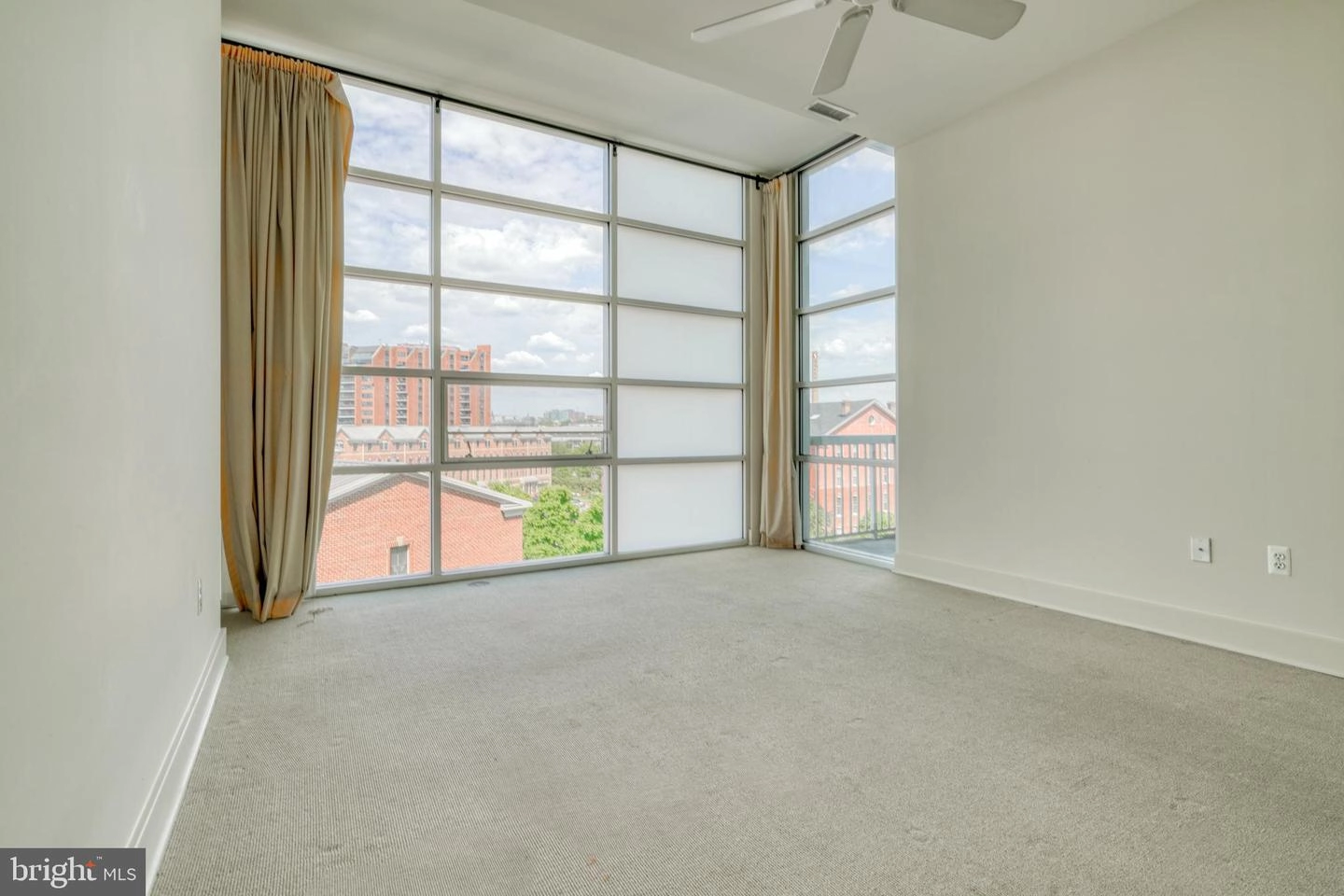 2772 Lighthouse Pt E #405, Baltimore, MD 21224 photo 10