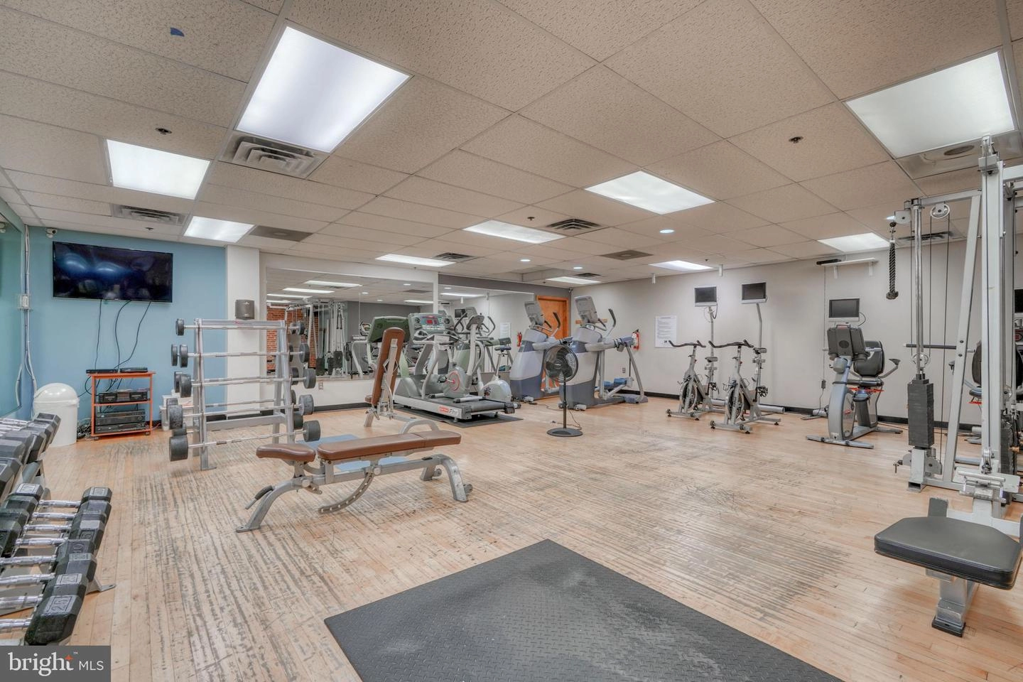2772 Lighthouse Pt E #405, Baltimore, MD 21224 photo 23