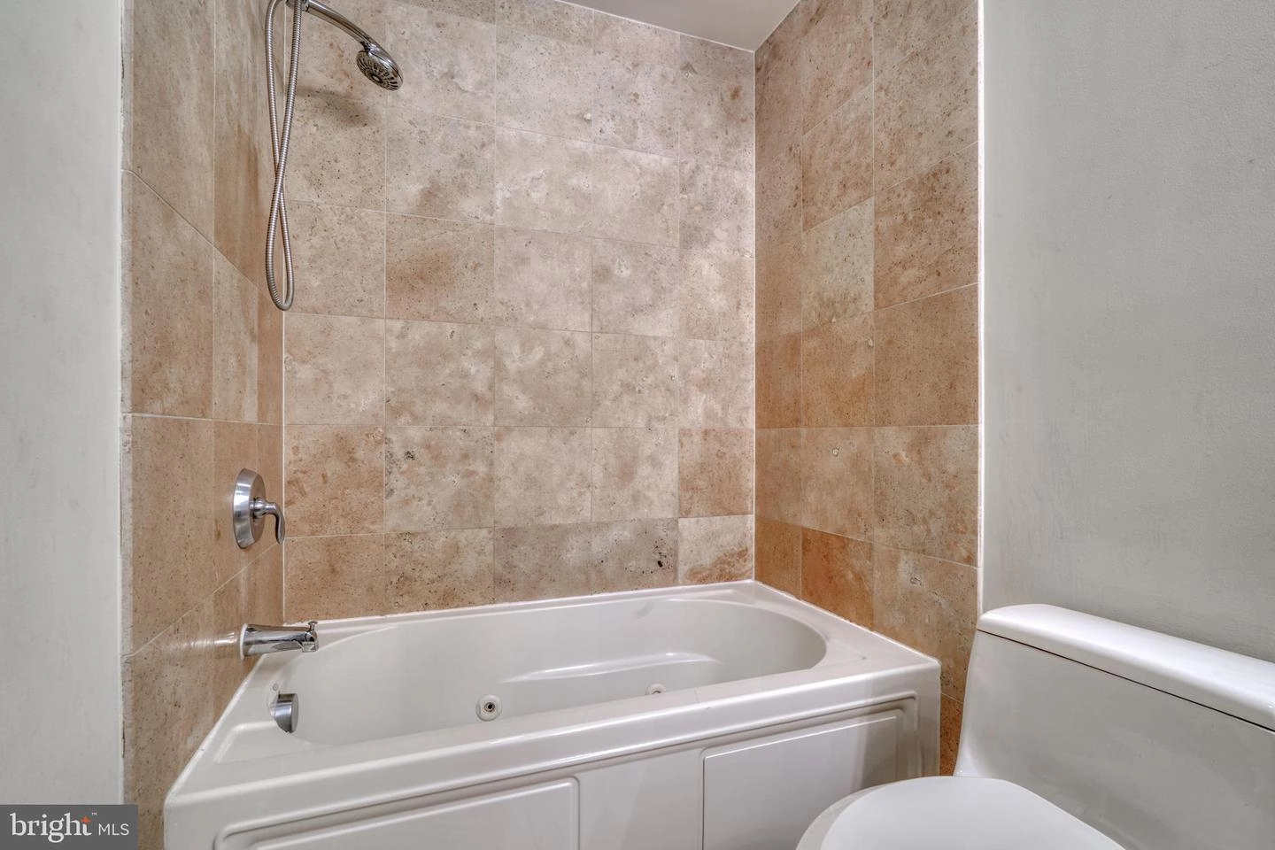 2772 Lighthouse Pt E #405, Baltimore, MD 21224 photo 14