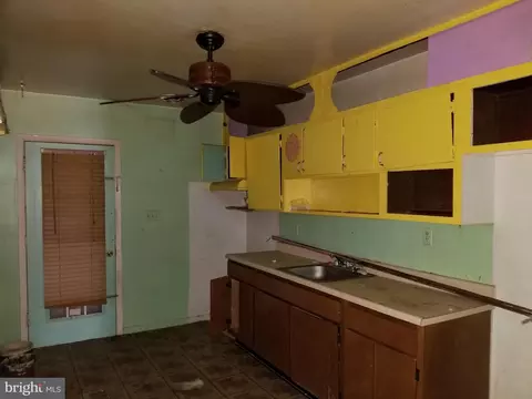 302 S Stricker St, Baltimore, MD 21223 photo 9
