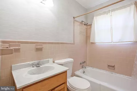 3677 Hineline Rd, Baltimore, MD 21229 photo 15