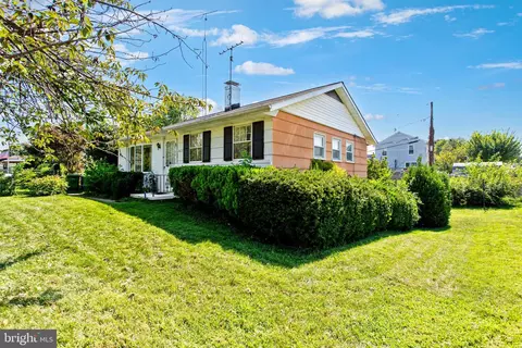 3677 Hineline Rd, Baltimore, MD 21229 photo 3