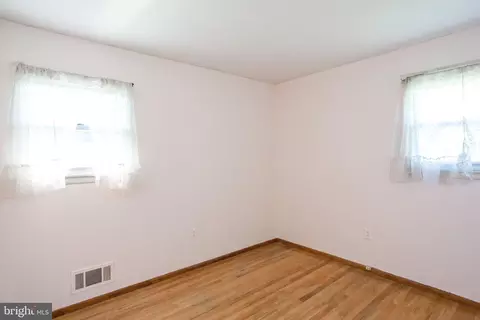3677 Hineline Rd, Baltimore, MD 21229 photo 14