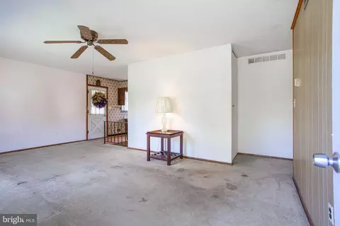 3677 Hineline Rd, Baltimore, MD 21229 photo 6
