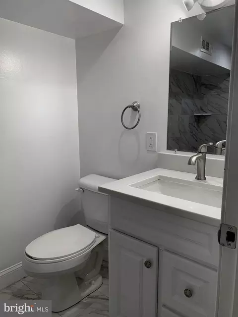 606 N Luzerne Ave, Baltimore, MD 21205 photo 11