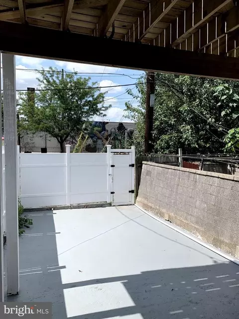 606 N Luzerne Ave, Baltimore, MD 21205 photo 7