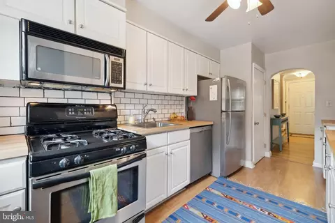 921 E Lake Ave, Baltimore, MD 21212 photo 10