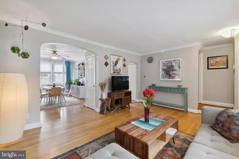921 E Lake Ave, Baltimore, MD 21212 photo 6