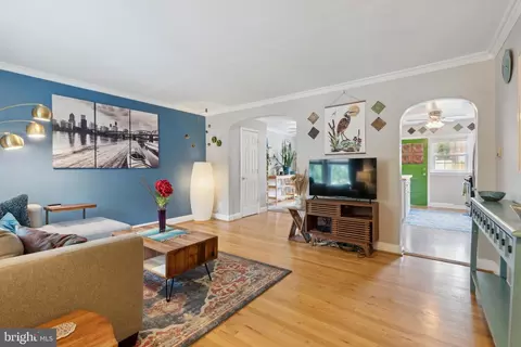 921 E Lake Ave, Baltimore, MD 21212