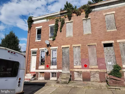 1117 Appleton St, Baltimore, MD 21217 photo 2