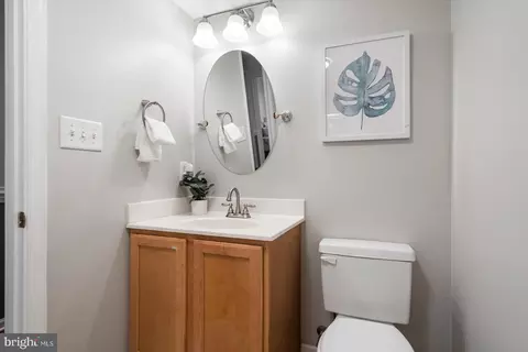 1831 E Lombard St, Baltimore, MD 21231 photo 25