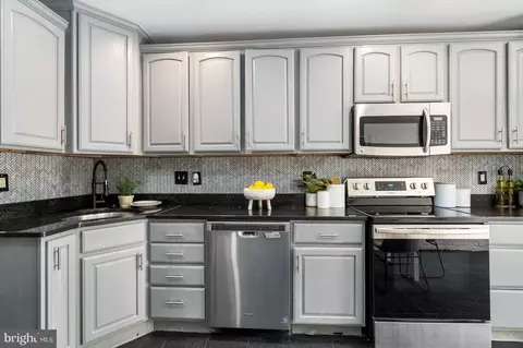 1831 E Lombard St, Baltimore, MD 21231 photo 18