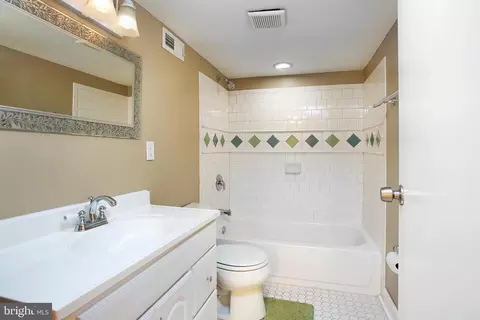 1310 Crofton Rd, Baltimore, MD 21239 photo 17