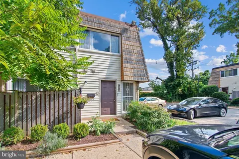 7378 Park Hts, Pikesville, MD 21208