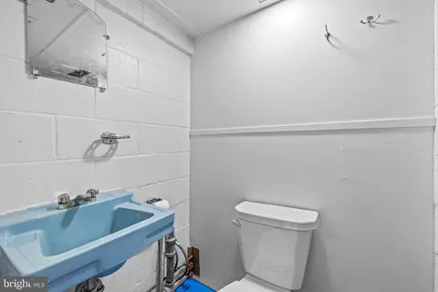 333 E 30th St, Baltimore, MD 21218 photo 41