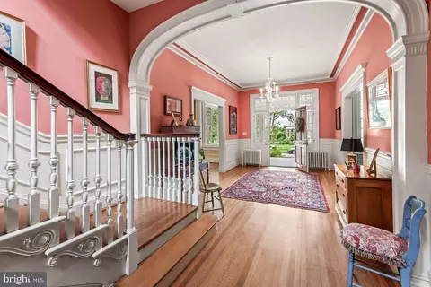 300 Somerset Rd, Baltimore, MD 21210 photo 6