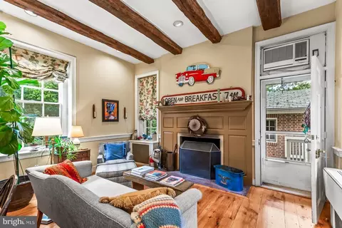 300 Somerset Rd, Baltimore, MD 21210 photo 18