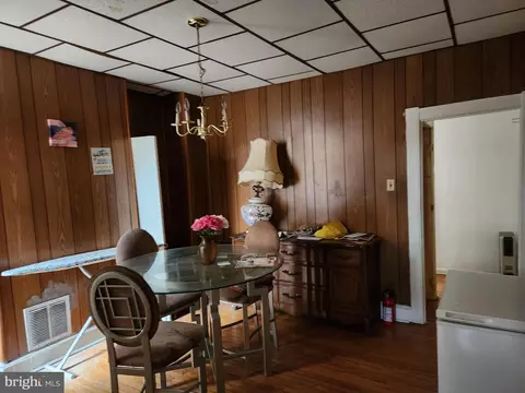 919 Appleton St, Baltimore, MD 21217 photo 5