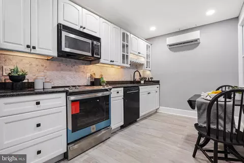 1709 Lancaster St, Baltimore, MD 21231 photo 10
