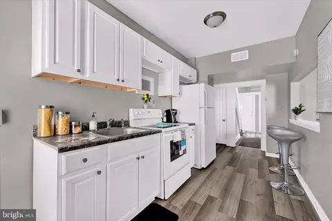 502 Chateau Ave, Baltimore, MD 21212 photo 6