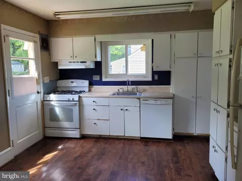 6112 Rusk Ave, Baltimore, MD 21209 photo 4